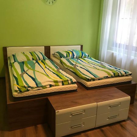 Krusne Hory - Klinovec 2 Km- Jachymov 2-4 Osoby Apartman Kültér fotó